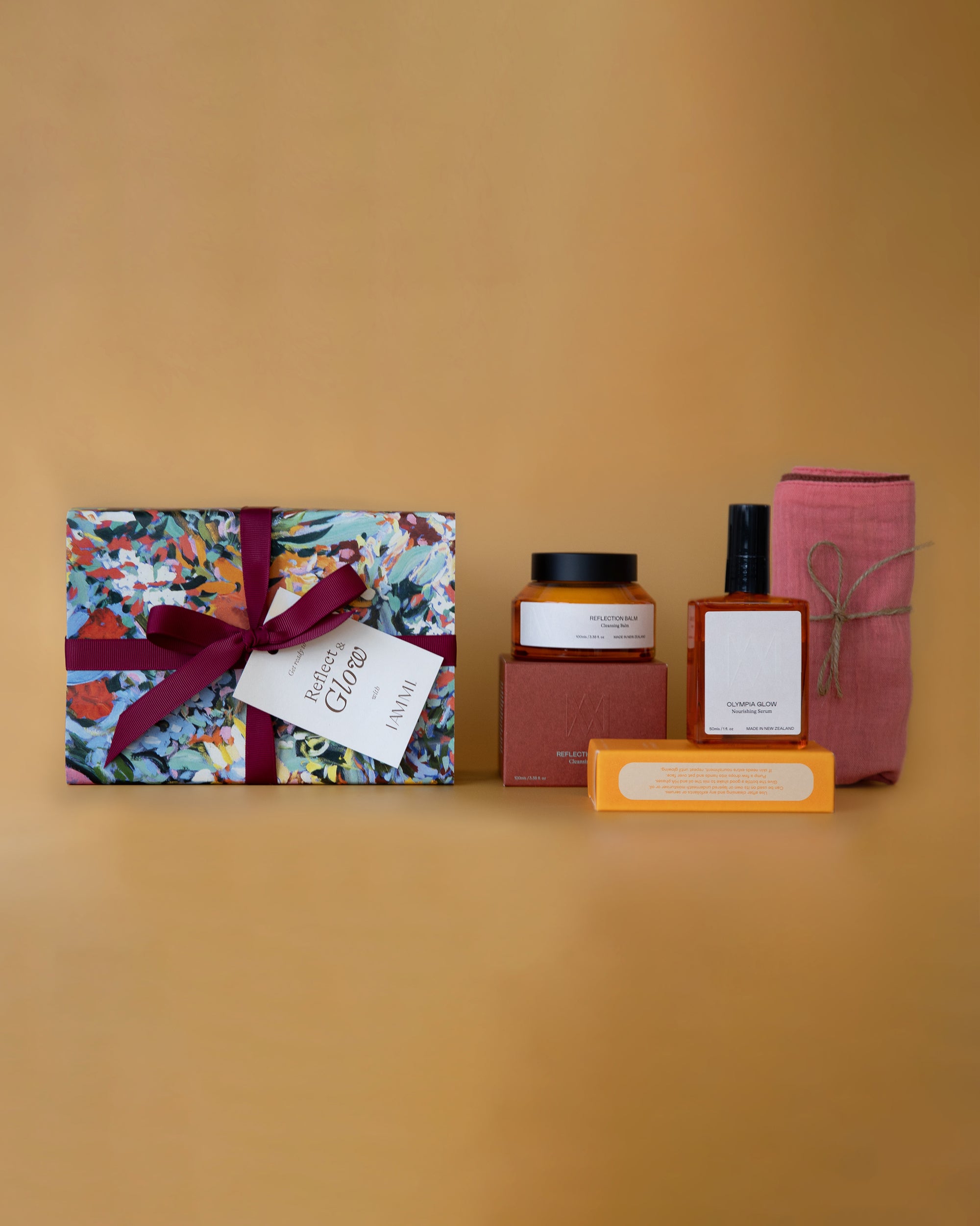 Reflect & Glow Gift Pack